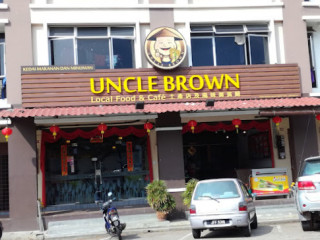 Uncle Brown Local Food And Cafe