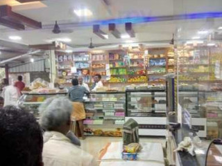 Velan Iyengar Bakery