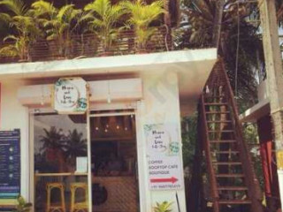 Khana Love Cafe-shop