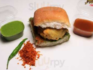 Vadapav Junction