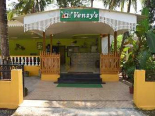 Venzy's Multicuisine Restaurant Bar