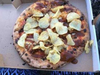 Mizzoni Woodfired Pizza
