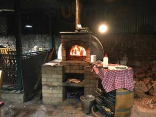 Morpeth Woodfire Pizza & Indian Delicacies