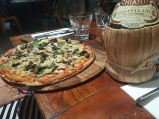 Chianti's Woodfire Pizza