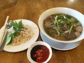 Lan's Vietnamese Restaurant