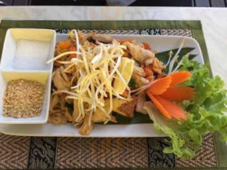 Ban Thai Bar and Restaurant