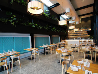 Botanical Bar & Kitchen