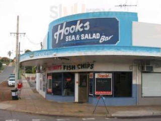Hooks Sea and Salad Bar