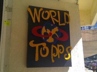 WORLD TOPPS