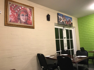 Mountain Nepalese Restaurant and Cafe