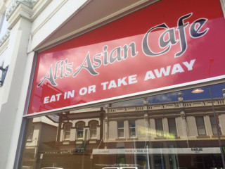 Ali's Asian Cafe