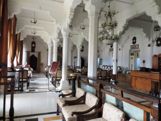 Seesh Mahal Hotel