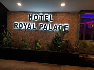 Royal Palace Restaurant & Bar