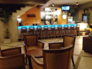 Tesoro E Bar Cafe
