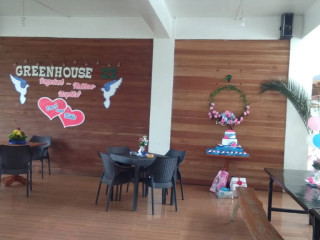 Greenhouse Fishing Station and Restaurant