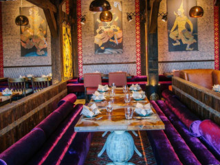 Charm Thai Lounge Crowne Plaza Muscat Ocec