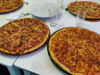Gazannes Pizza