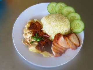 Chicken Rice Hung Sky Cafe