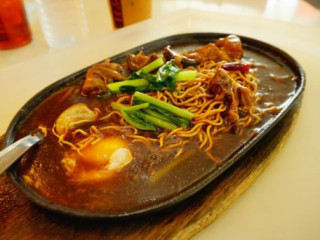 Sizzling Claypot (stall No 02)