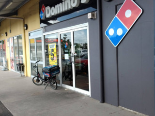 Domino's