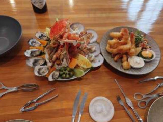 Banksia Seafood And Grill
