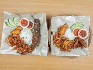 Ayam Suharti