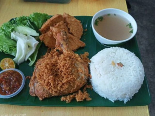 Warung Makan Ayam Penyet (2012-jejawi)