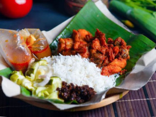 Nasi Mek Wok (jungle Foodcourt)