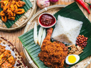 Nasi Lemak Bamboo (putatan)