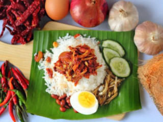 Nasi Lemak Padu (fama Kuala Kedah)