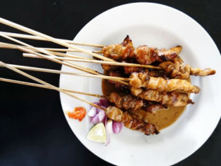 Sue Satay Pasir Tumboh