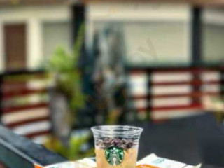 Starbucks (batu Ferringhi)