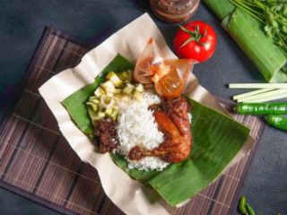 Nasi Kukus Ayam Dara Meleleh Seksyen 7