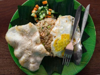 Kasgee Canai Teh Tarik Kafeteria Petra Jaya