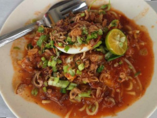 Mee Sotong Uwais