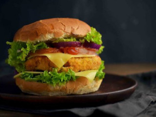 3 Beradik Crispy Chicken Burger