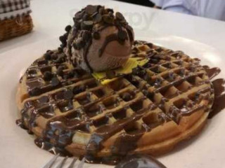Juz Waffle Cafe