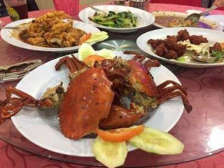 Mr. Specky Tomyam Seafood