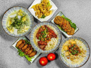 A One Pork Chop Spicy Rice Noodles (sai Ying Pun)