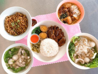 Singapore Laksa Thai Boneless Pig Stew Rice Xīn Jiā Pō Là Shā Tài Guó Zhū Jiǎo Fàn Number One