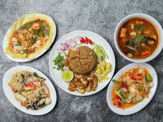 Aroi Dee Maak Thai Seafood