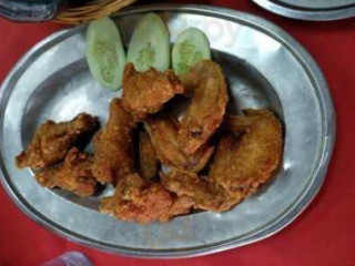 Restoran Makanan Laut Lau Heong