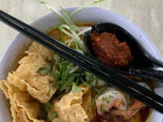 Nyonya Laksa Empire