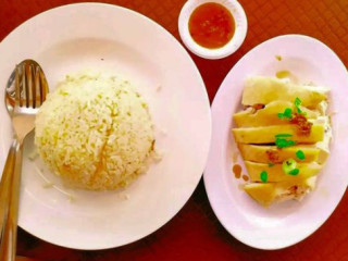 Ipoh Famous Chicken Rice