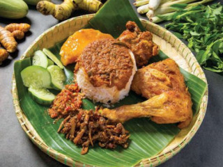 Warisan Nasi Kukus Zk Hainan Cafe