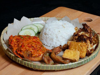 Ayam Getok Mantul Klang
