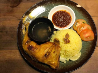 Mr. Baba Chicken Rice (bangi Seksyen7)