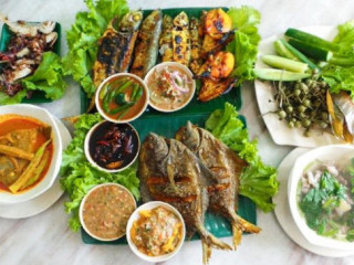 Fatihah Tomyam Seafood