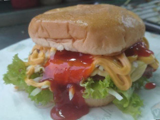 Good Burger Taman Cempaka