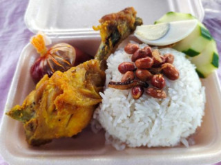 Nasi Lemak Kakak Manis